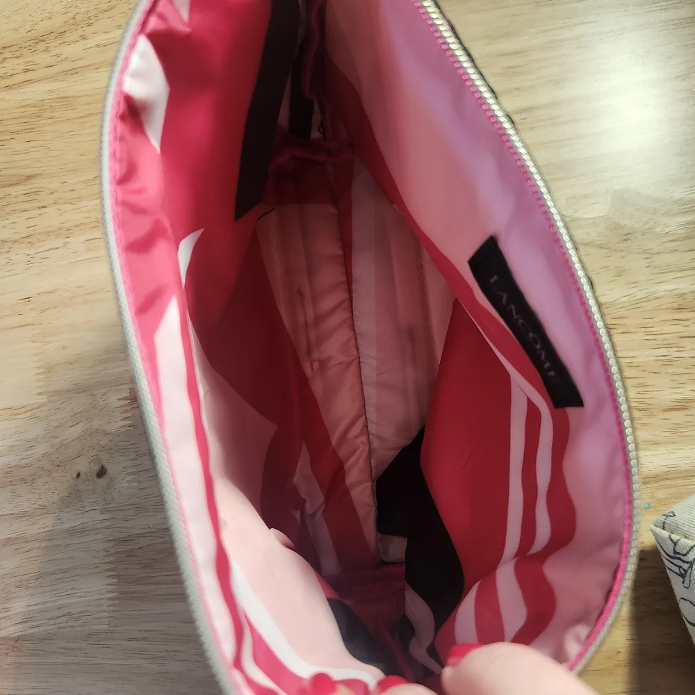 Lancome Black/Hot Pink/White Make-Up Bags Set Of Two‎